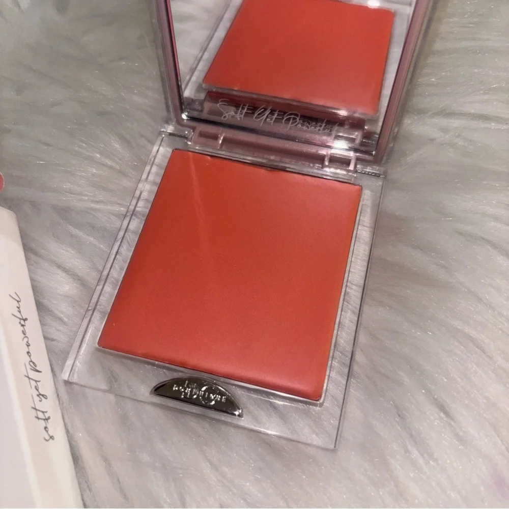 💝NIB Christine Dominique Cream Blush Warm Peach💝